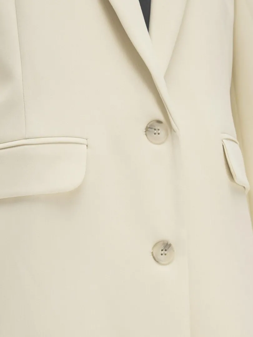 afslappet_pasform_blazer_3-4.webp Jakkesæt & Blazers>SELECTED AFSLAPPET PASFORM BLAZER Beige