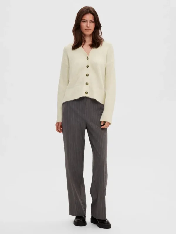 Strik>SELECTED AFSLAPPET PASFORM CARDIGAN Beige