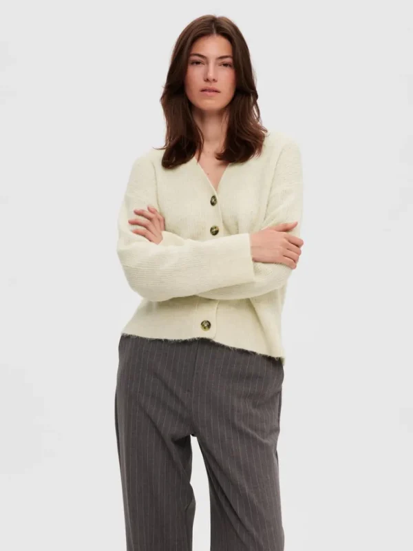 Strik>SELECTED AFSLAPPET PASFORM CARDIGAN Beige