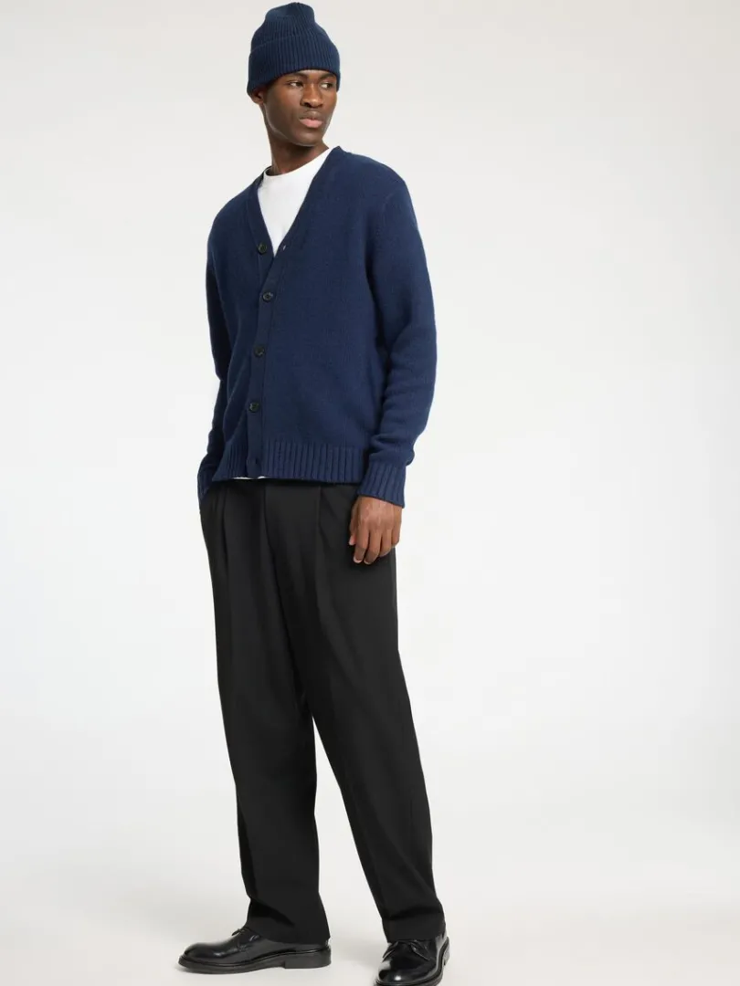 afslappet_pasform_cardiga_2.webp Strik>SELECTED AFSLAPPET PASFORM CARDIGAN Blue