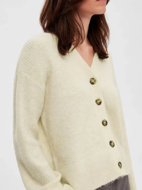 Strik>SELECTED AFSLAPPET PASFORM CARDIGAN Beige