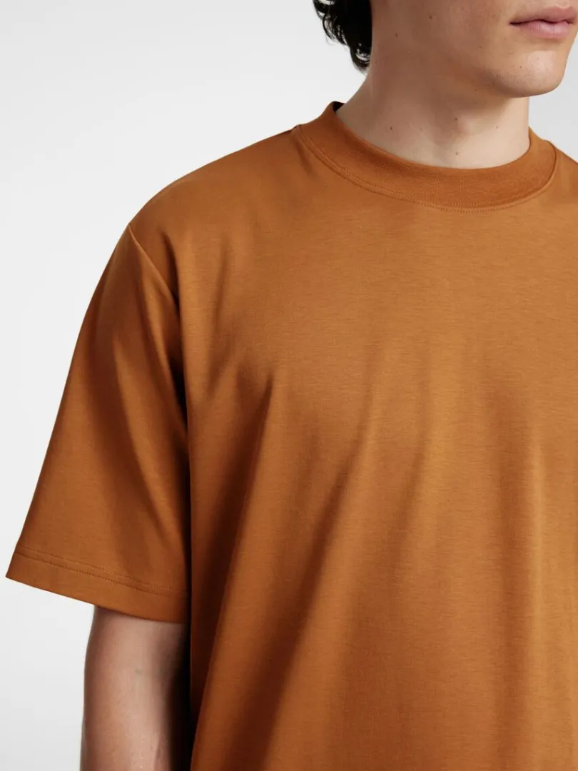 afslappet_pasform_tshirt_3.webp T-shirts>SELECTED AFSLAPPET PASFORM T-SHIRT Orange