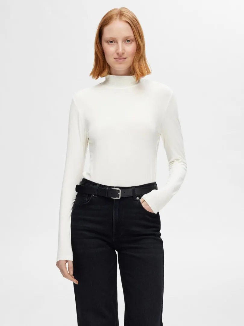 basic_hj_hals_top_med_lan_0.webp T-shirts>SELECTED BASIC HØJ HALS TOP MED LANGE ÆRMER White