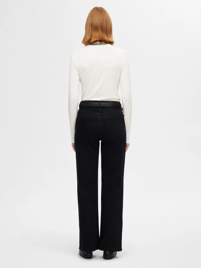 basic_hj_hals_top_med_lan_4.webp T-shirts>SELECTED BASIC HØJ HALS TOP MED LANGE ÆRMER White