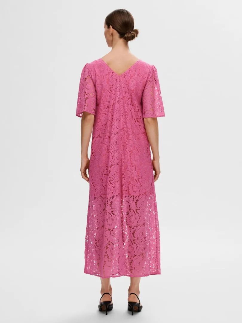 blomsterblonder_midikjole_4.webp Kjoler>SELECTED BLOMSTERBLONDER MIDIKJOLE Pink