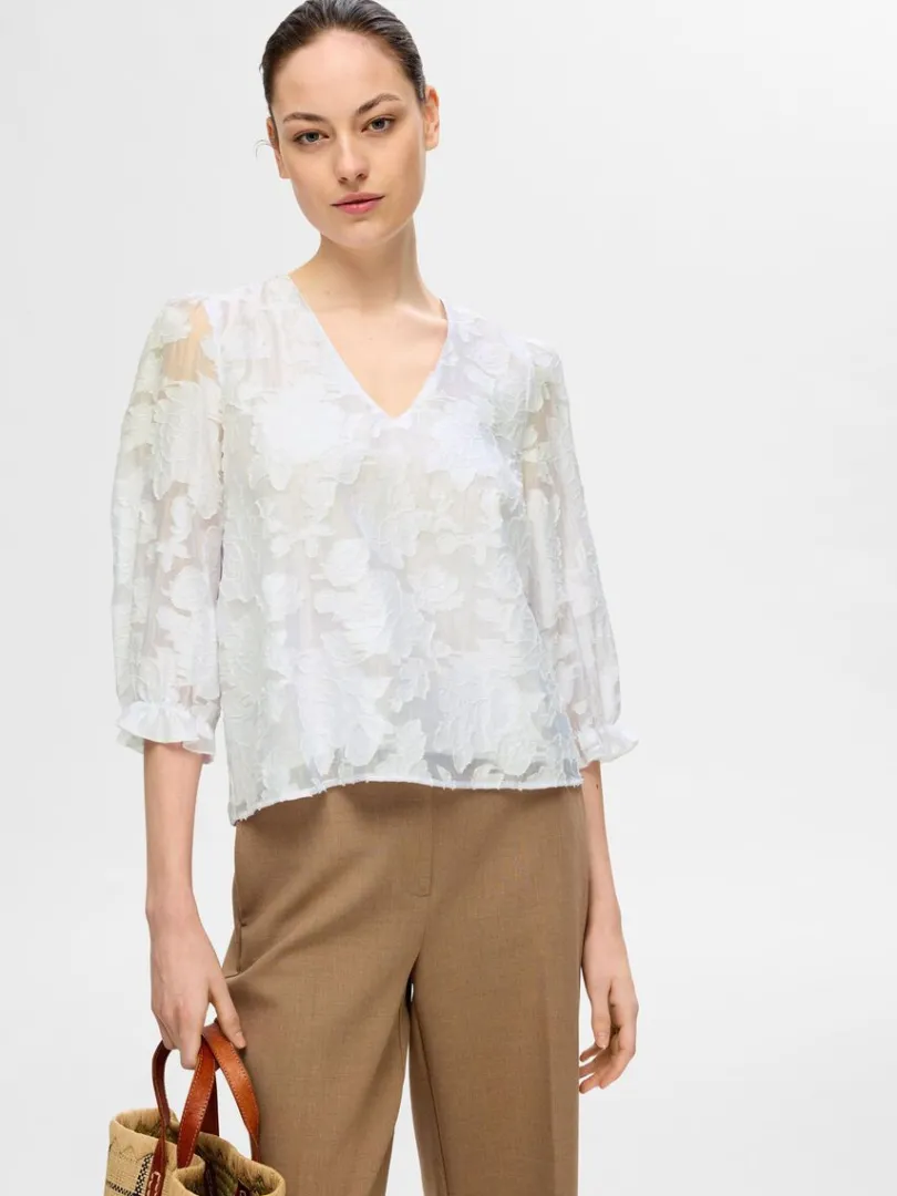 blomsterprintet_bluse_2-3.webp Toppe Og Bluser>SELECTED BLOMSTERPRINTET BLUSE White