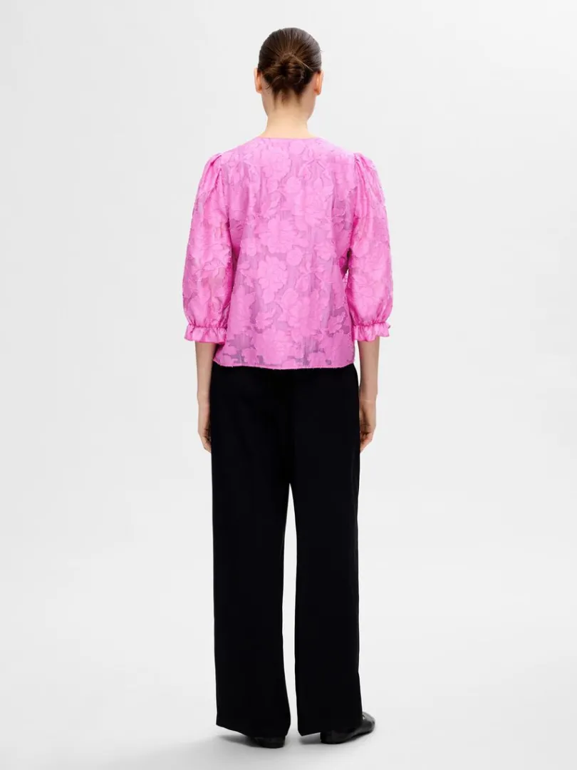 blomsterprintet_bluse_4-1.webp Toppe Og Bluser>SELECTED BLOMSTERPRINTET BLUSE Pink