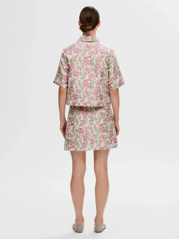 Skjorter>SELECTED BLOMSTRET JACQUARD KORTÆRMET SKJORTE Coloured