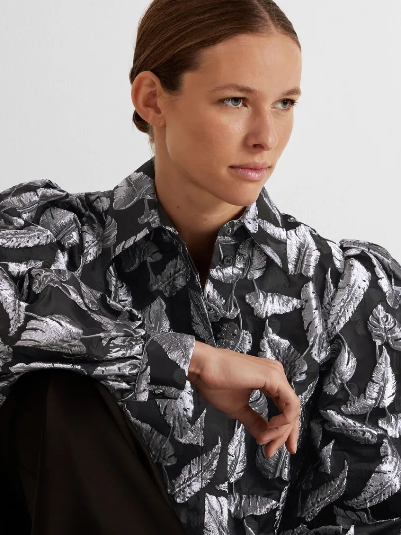 blomstret_jacquard_skjort_2.webp Skjorter | Toppe Og Bluser>SELECTED BLOMSTRET JACQUARD SKJORTE Silver