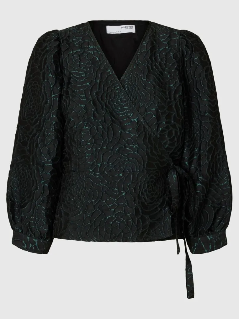 blomstret_jacquard_slombl_0.webp Toppe Og Bluser>SELECTED BLOMSTRET JACQUARD SLÅ-OM-BLUSE Green