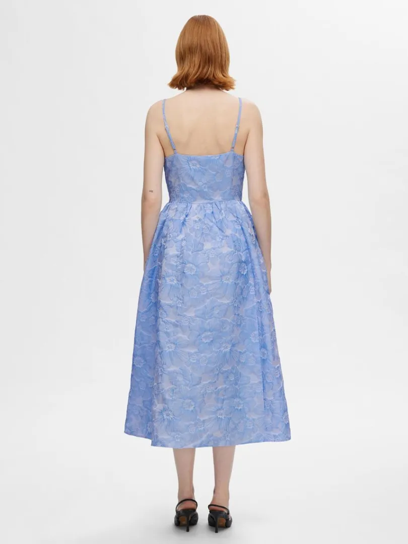 blomstret_midikjole_4.webp Kjoler>SELECTED BLOMSTRET MIDIKJOLE Blue