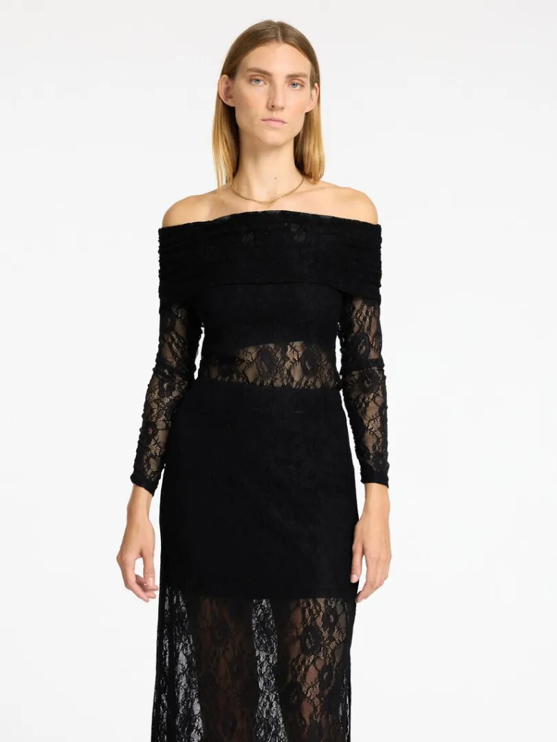 blonde_offshoulder_top_0.webp Toppe Og Bluser>SELECTED BLONDE OFF-SHOULDER TOP Black