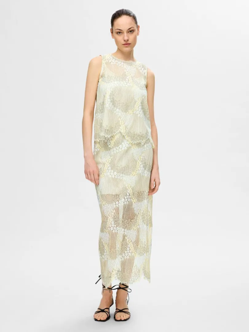 blonde_top_1.webp Toppe Og Bluser>SELECTED BLONDE TOP Yellow