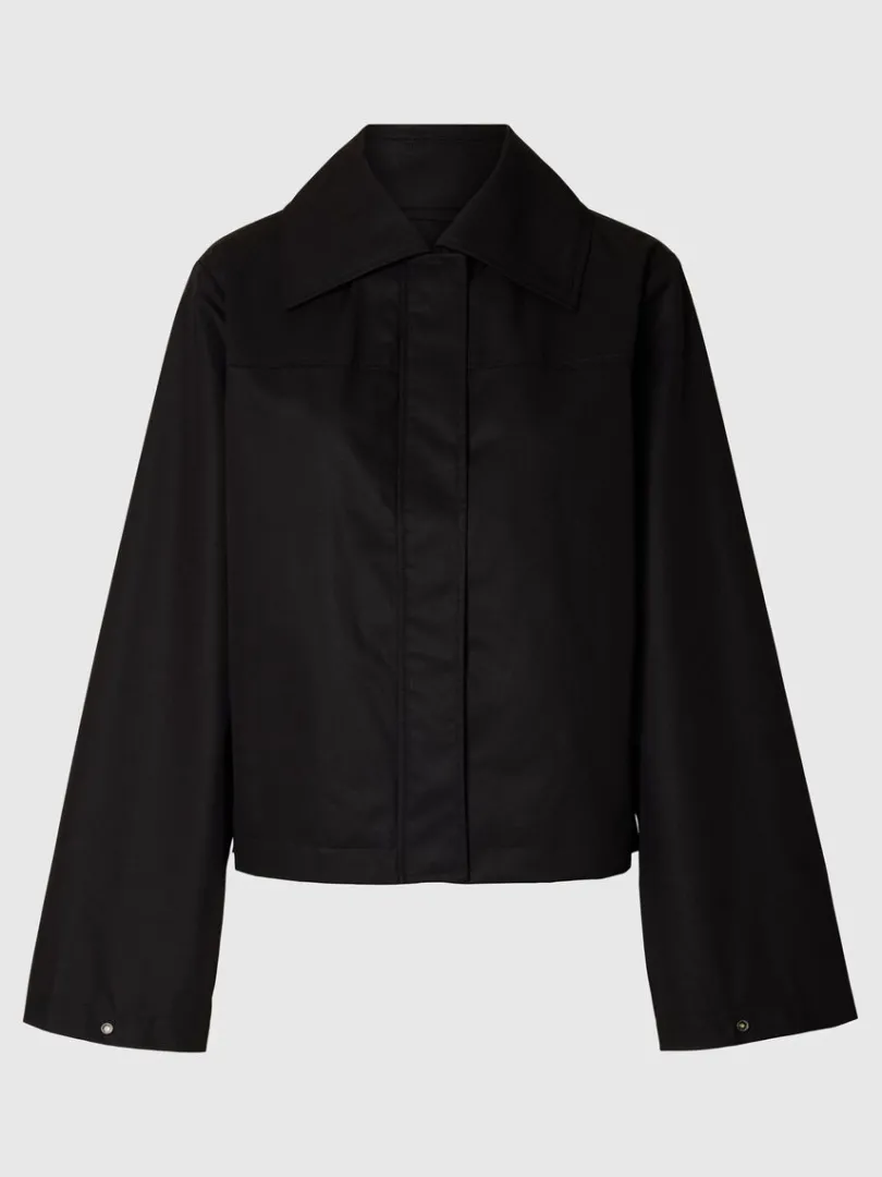 bomuld_kort_jakke_5.webp Overtøj>SELECTED 100% BOMULD KORT JAKKE Black