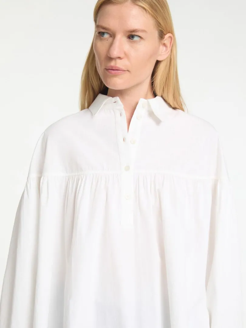 bomuld_langrmet_bluse_3-1.webp Skjorter>SELECTED 100% BOMULD LANGÆRMET BLUSE White