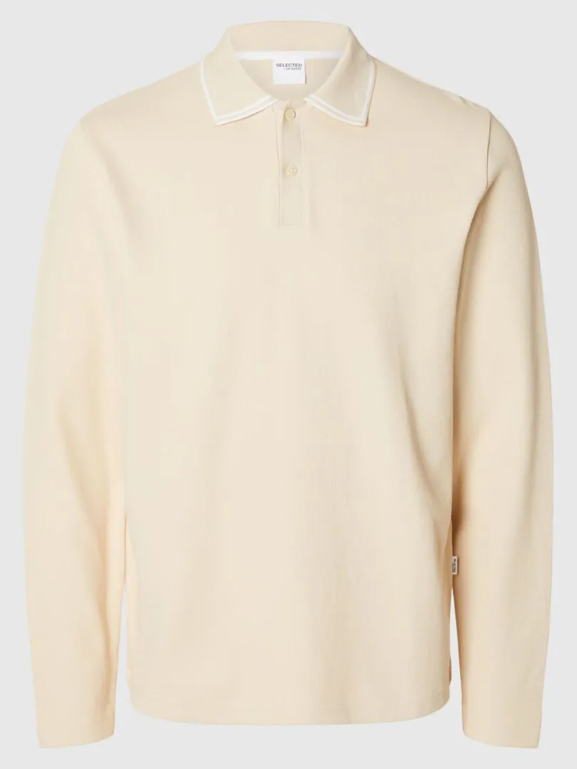 bomuld_langrmet_polo_3.webp Poloer>SELECTED 100% BOMULD LANGÆRMET POLO Beige