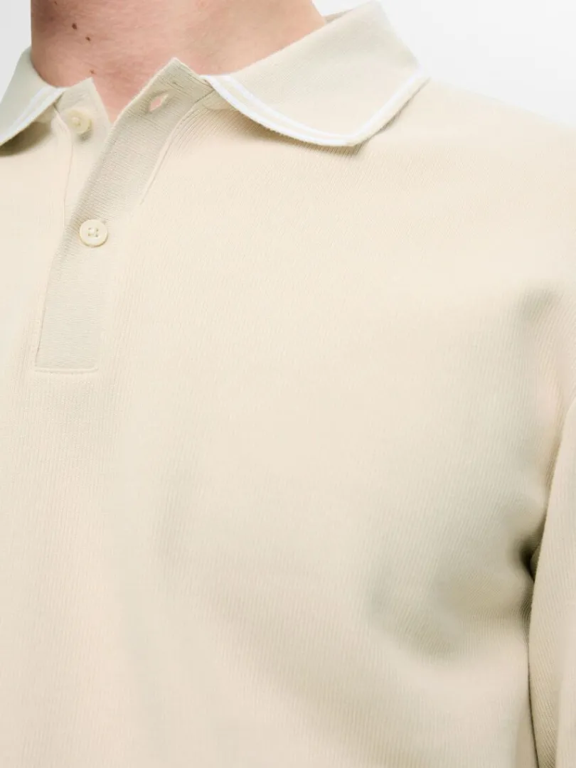 bomuld_langrmet_polo_4.webp Poloer>SELECTED 100% BOMULD LANGÆRMET POLO Beige