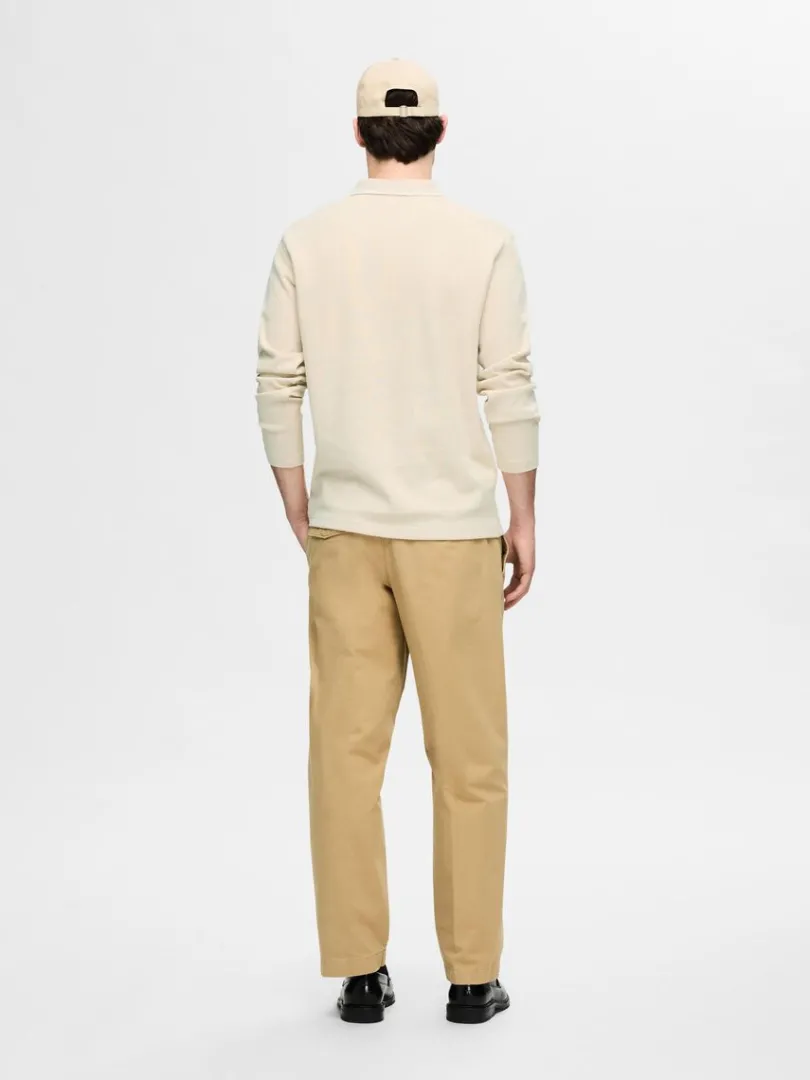bomuld_langrmet_polo_5.webp Poloer>SELECTED 100% BOMULD LANGÆRMET POLO Beige