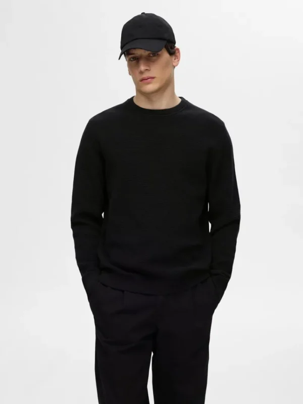 Strik>SELECTED 100% BOMULD SWEATER MED RUND HALS Black