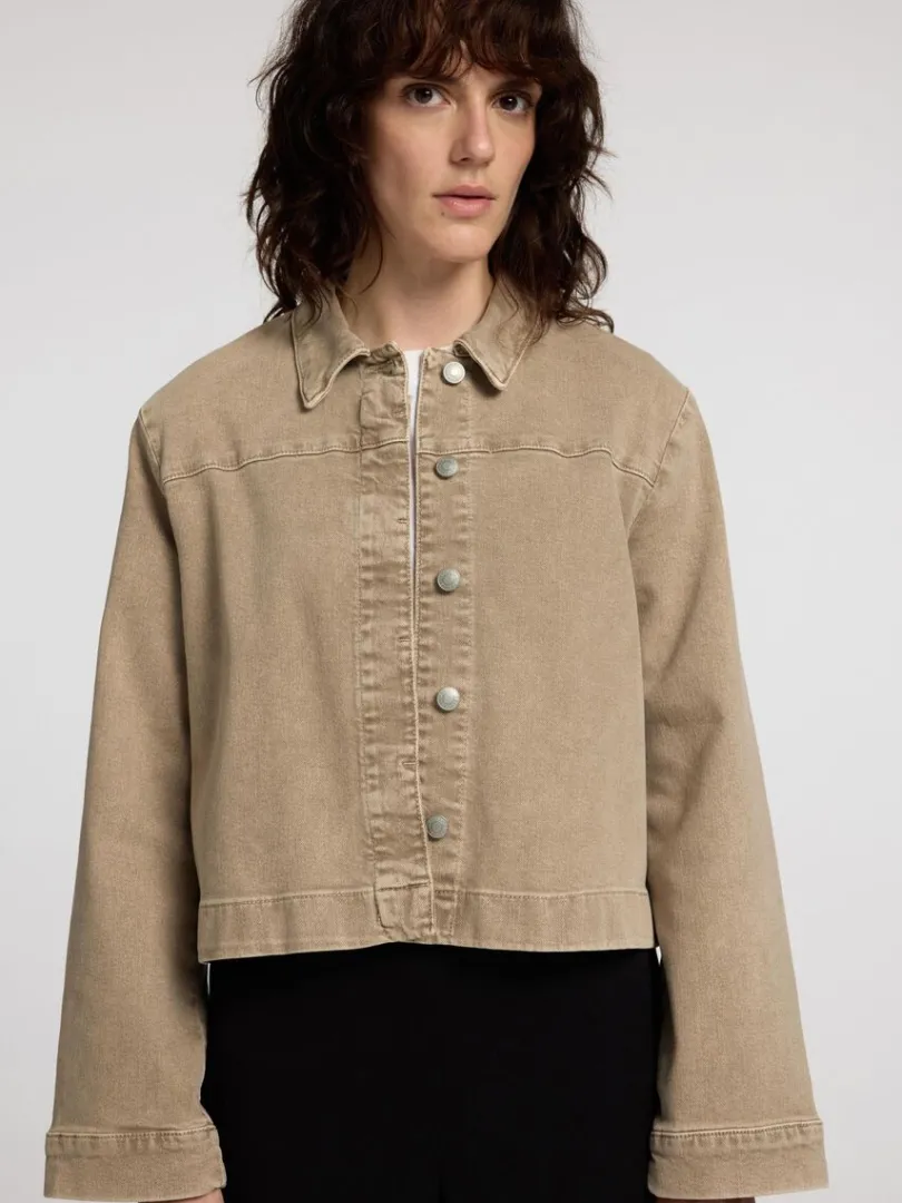 boxy_fit_denimjakke_3.webp Overtøj>SELECTED BOXY FIT DENIMJAKKE Beige
