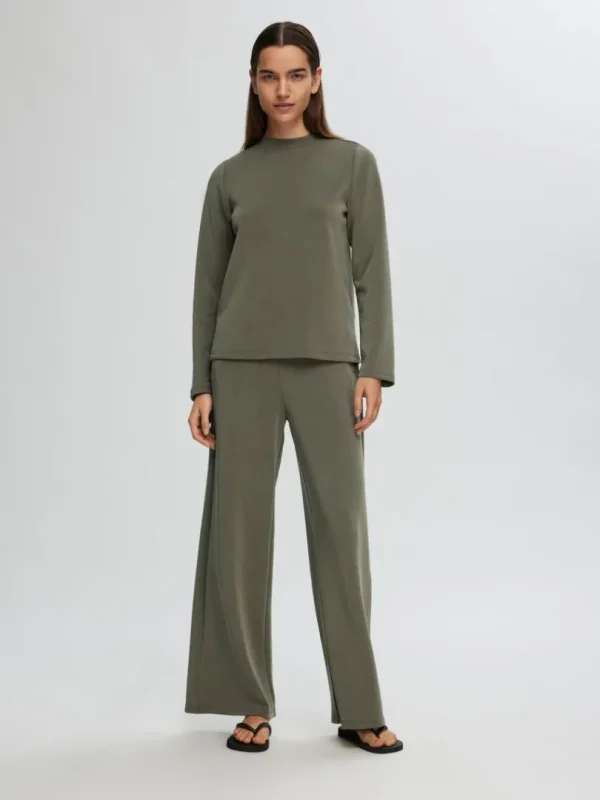 T-shirts>SELECTED BOXY FIT LANGÆRMET T-SHIRT Green