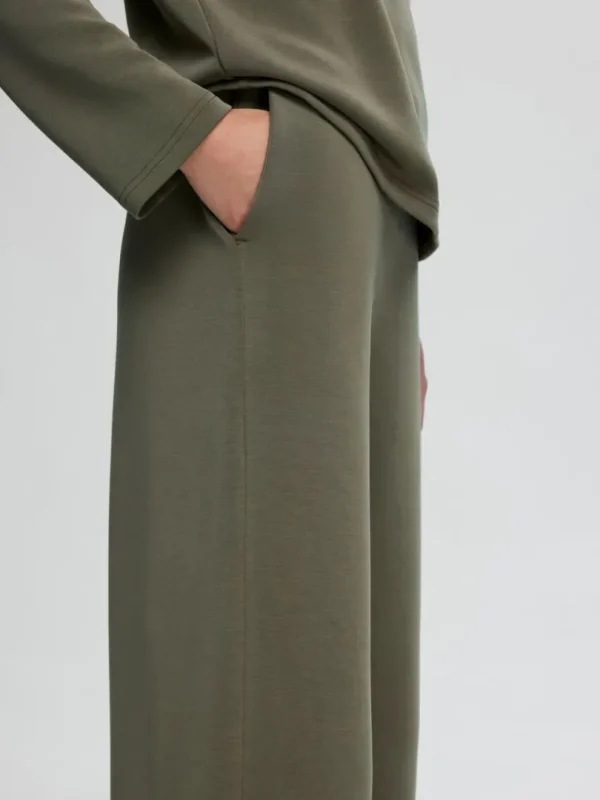 T-shirts>SELECTED BOXY FIT LANGÆRMET T-SHIRT Green