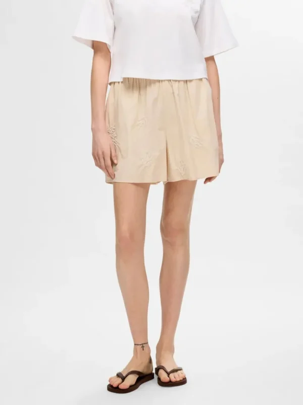 Shorts>SELECTED BRODERET SHORTS Beige