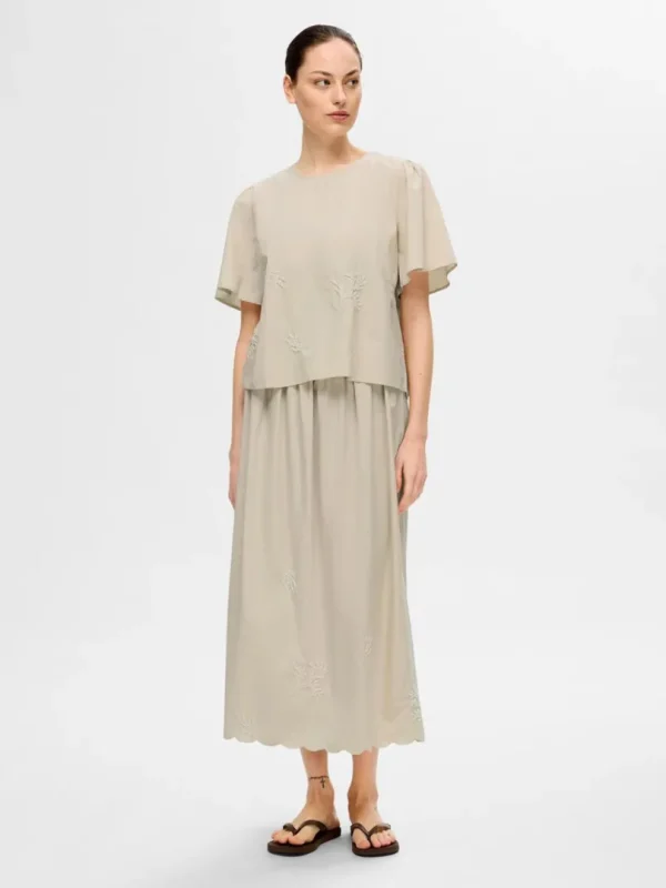 Toppe Og Bluser>SELECTED BRODERET TOP MED KORTE ÆRMER Beige