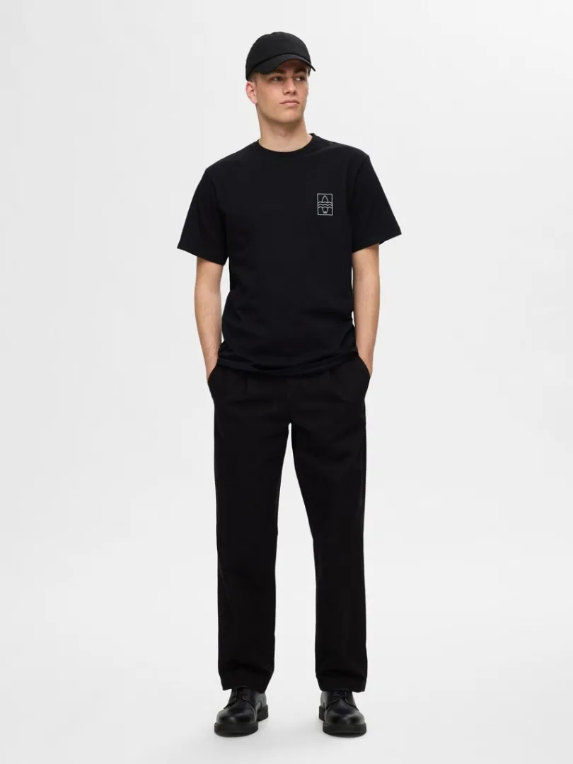 broderet_tshirt_1-4.webp T-shirts>SELECTED BRODERET T-SHIRT Black