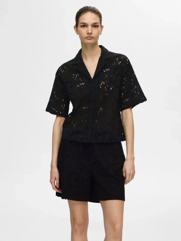 Skjorter>SELECTED BRODERIE ANGLAISE KORTÆRMET SKJORTE Black