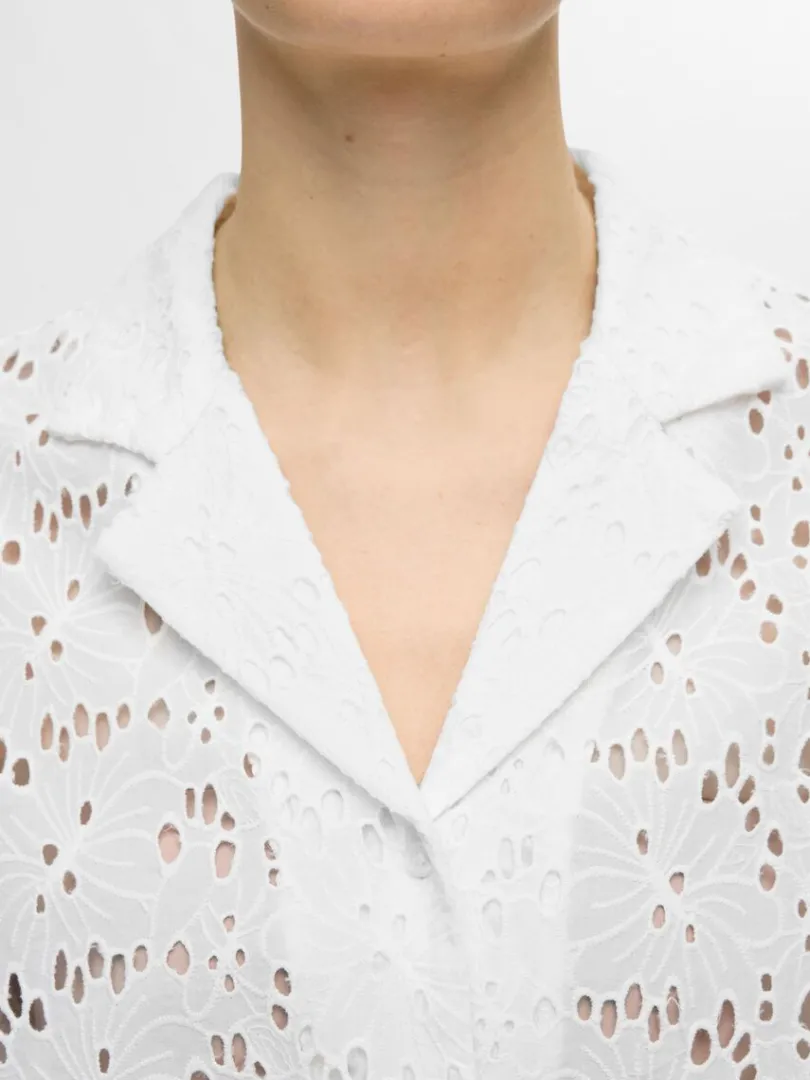 broderie_anglaise_kortrme_3.webp Skjorter>SELECTED BRODERIE ANGLAISE KORTÆRMET SKJORTE White