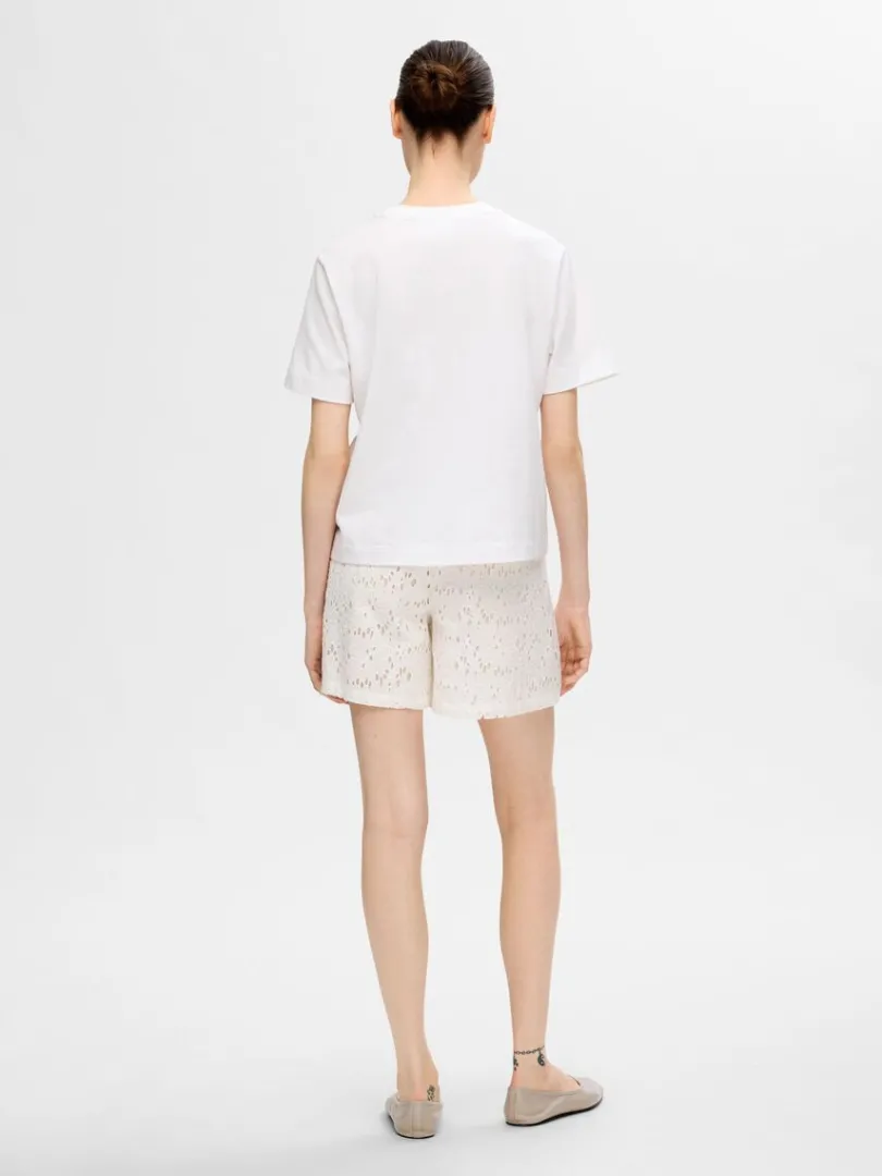 broderie_anglaise_shorts_5.webp Shorts>SELECTED BRODERIE ANGLAISE SHORTS White