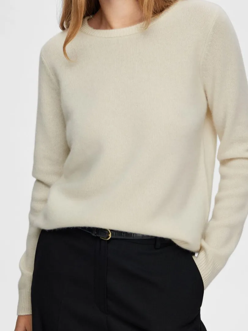 cashmere_striktrje_3-3.webp Strik>SELECTED 100% CASHMERE STRIKTRØJE Beige
