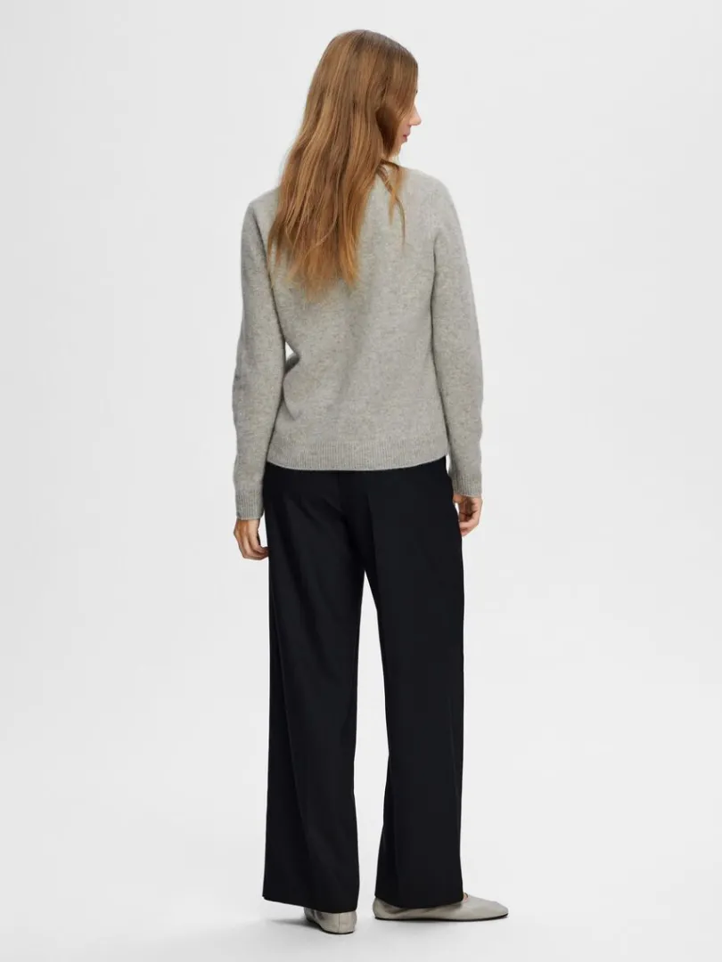 cashmere_striktrje_4-1.webp Strik>SELECTED 100% CASHMERE STRIKTRØJE Grey