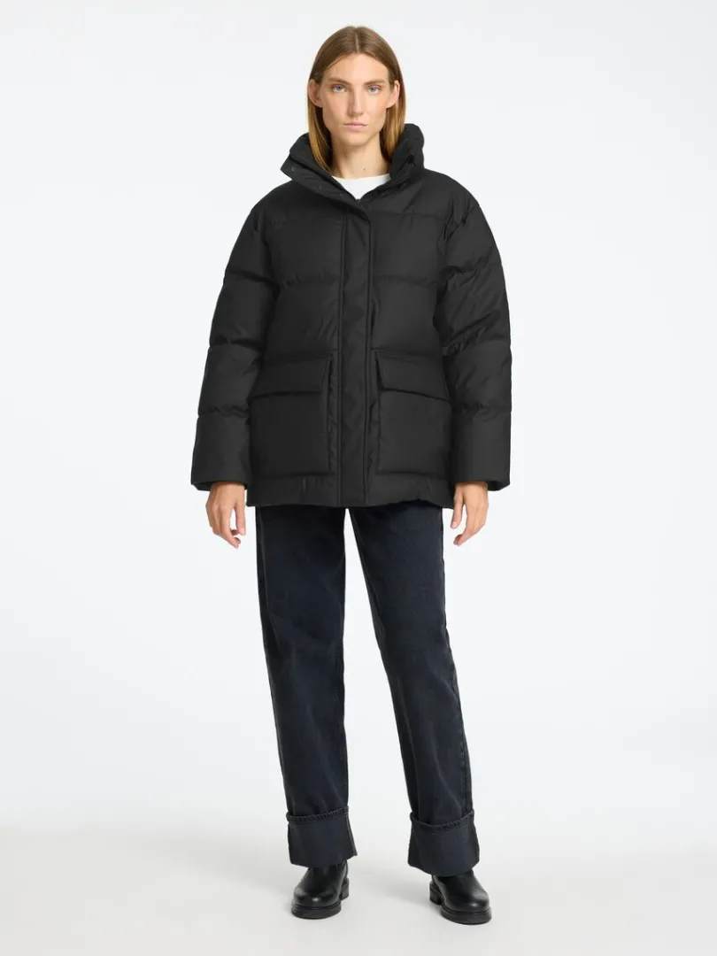 coated_dynejakke_1.webp Overtøj>SELECTED COATED DYNEJAKKE Black