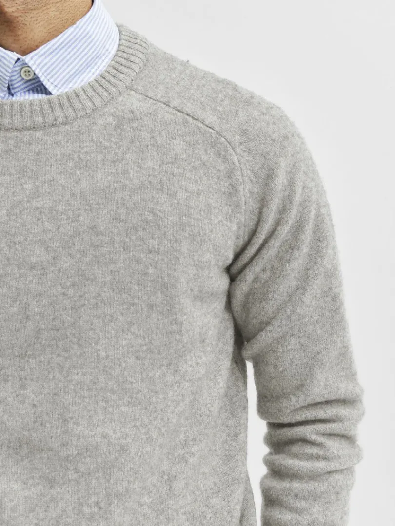 crew_neck_striktrje_3-2.webp Strik>SELECTED CREW NECK STRIKTRØJE Grey