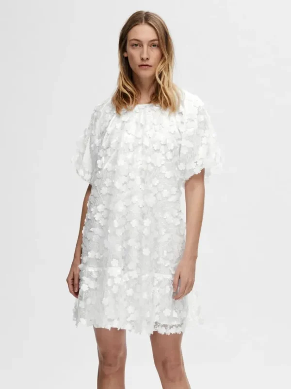 Kjoler>SELECTED 3D BLOMSTRET TEKSTUR KORT KJOLE White