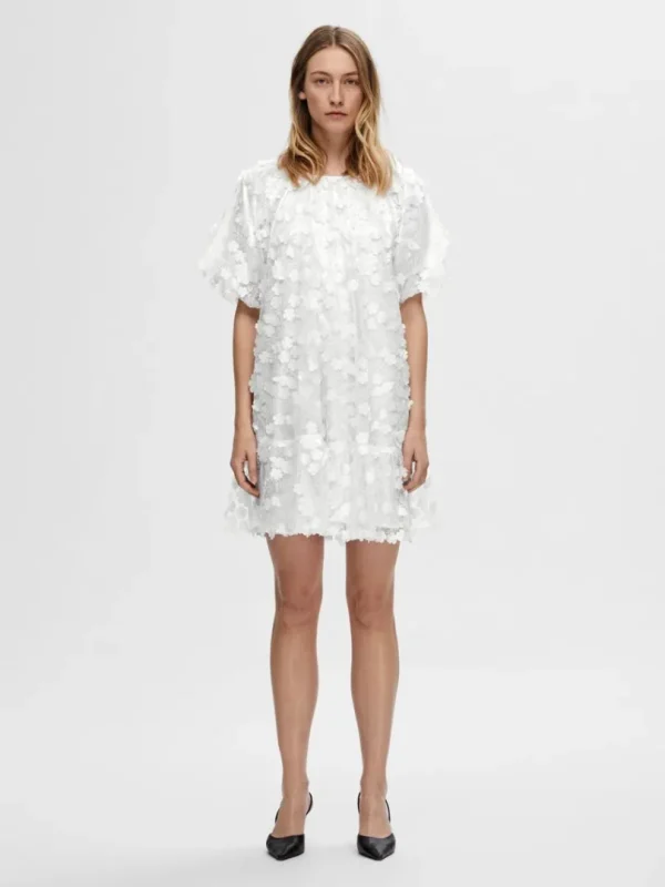 Kjoler>SELECTED 3D BLOMSTRET TEKSTUR KORT KJOLE White