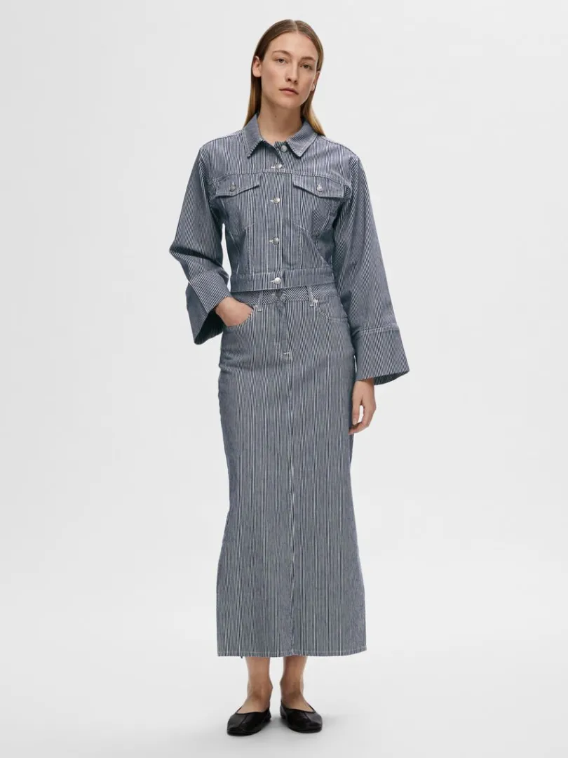 denim_maxinederdel_2-1.webp Nederdele>SELECTED DENIM MAXINEDERDEL Blue