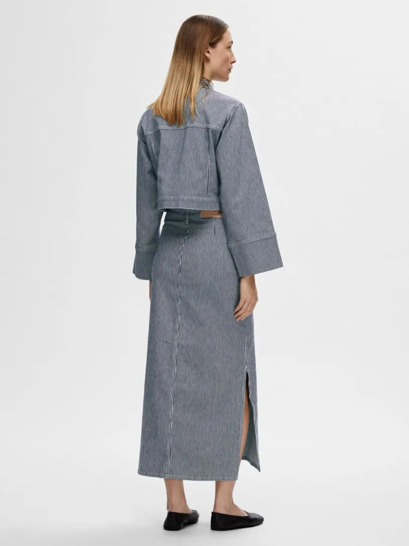 denim_maxinederdel_5-1.webp Nederdele>SELECTED DENIM MAXINEDERDEL Blue