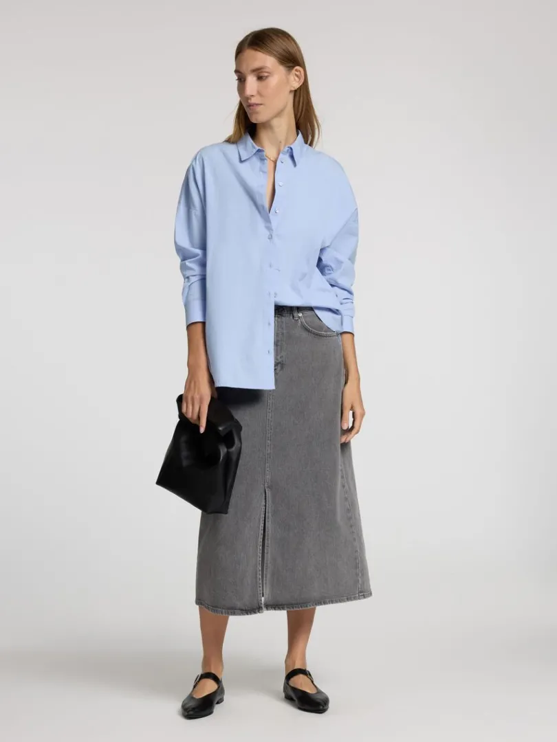 denim_midinederdel_5-3.webp Nederdele>SELECTED DENIM MIDINEDERDEL Grey