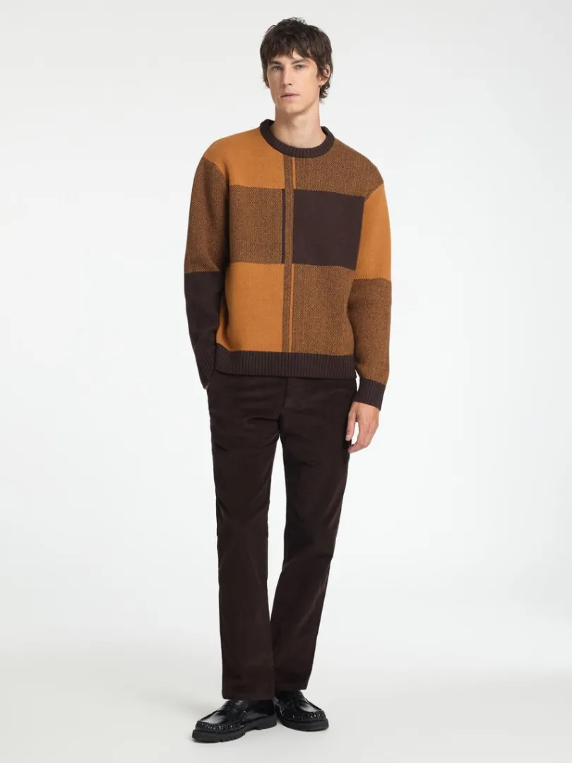 farveblok_sweater_med_run_1-2.webp Strik>SELECTED FARVEBLOK SWEATER MED RUND HALS Coloured