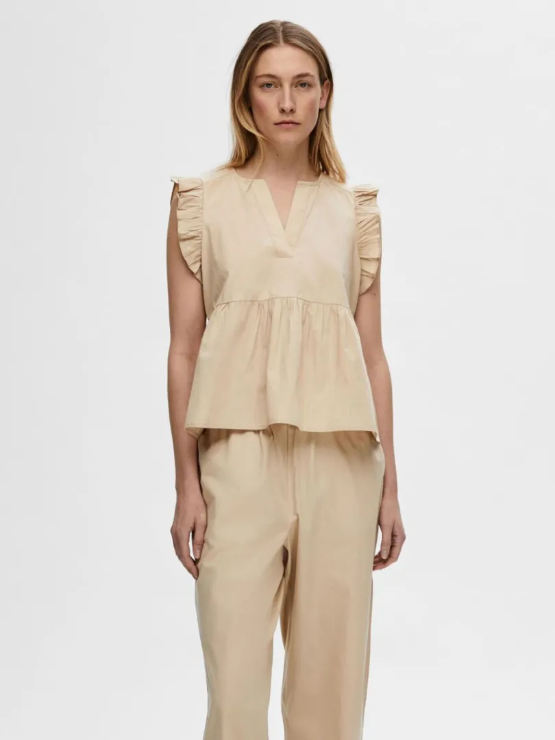 flset_top_0-2.webp Toppe Og Bluser>SELECTED FLÆSET TOP Beige