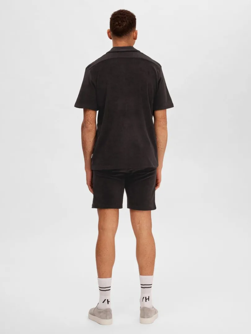 frott_skjorte_1.webp Skjorter>SELECTED FROTTÉ SKJORTE Black