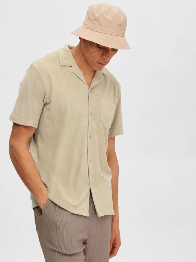 frott_skjorte_2-1.webp Skjorter>SELECTED FROTTÉ SKJORTE Beige