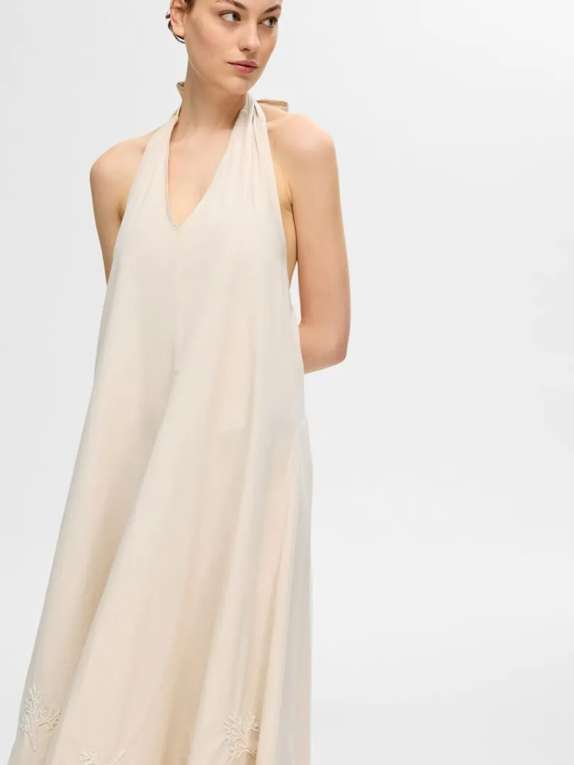 halterneck_maxikjole_2.webp Kjoler>SELECTED HALTERNECK MAXIKJOLE Beige