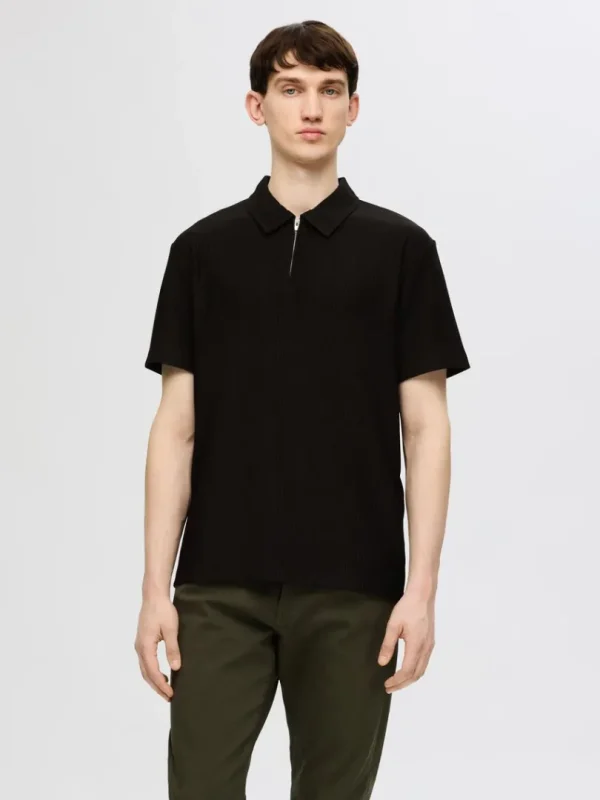 Poloer>SELECTED HALV LYNLÅS PLISSÉ POLO Black