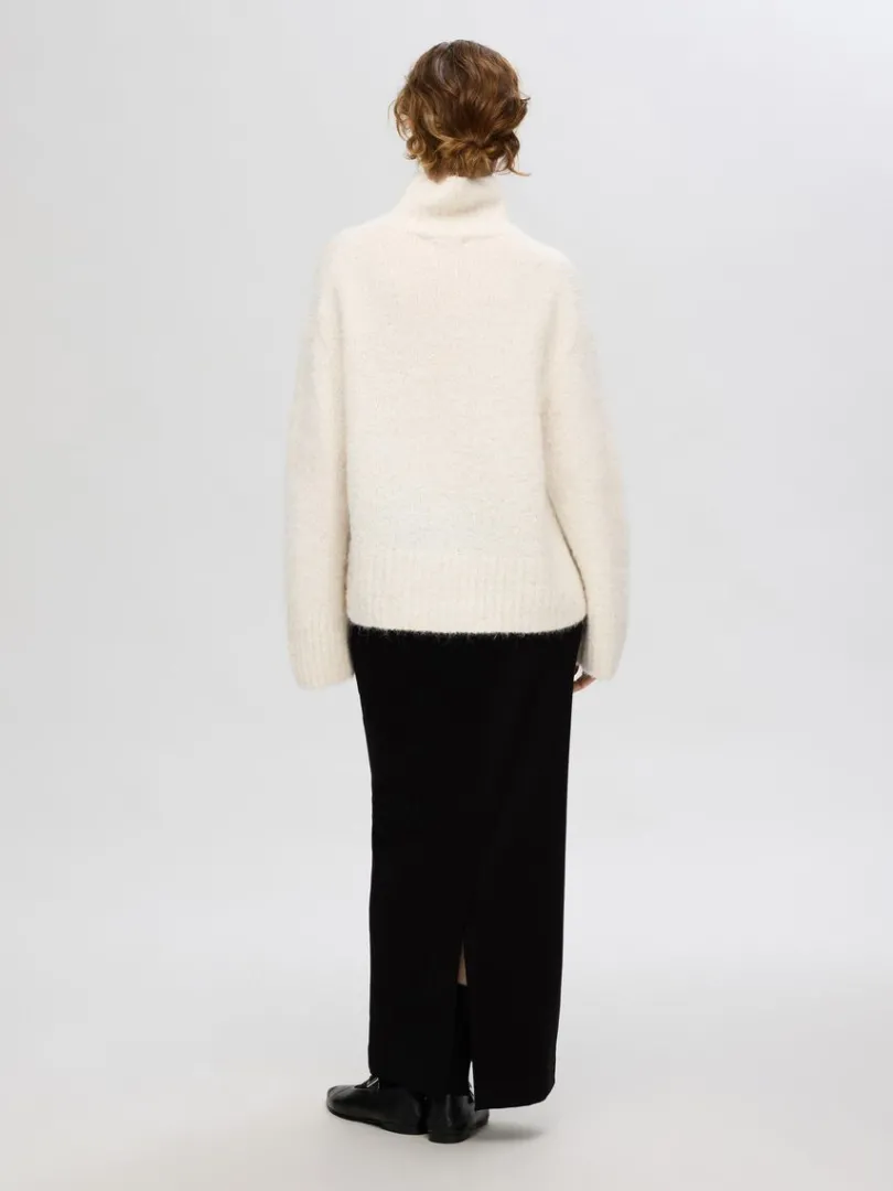 hj_hals_pullover_3-1.webp Strik>SELECTED HØJ HALS PULLOVER Beige
