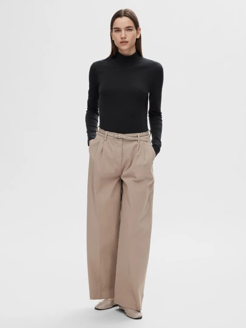 hj_hals_top_1.webp T-shirts | Toppe Og Bluser>SELECTED - HØJ HALS TOP Black