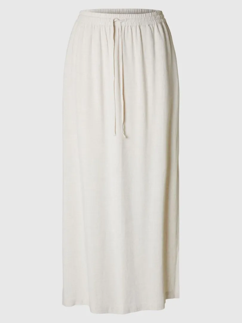 hjtaljet_maxinederdel_0-2.webp Nederdele>SELECTED HØJTALJET MAXINEDERDEL Beige